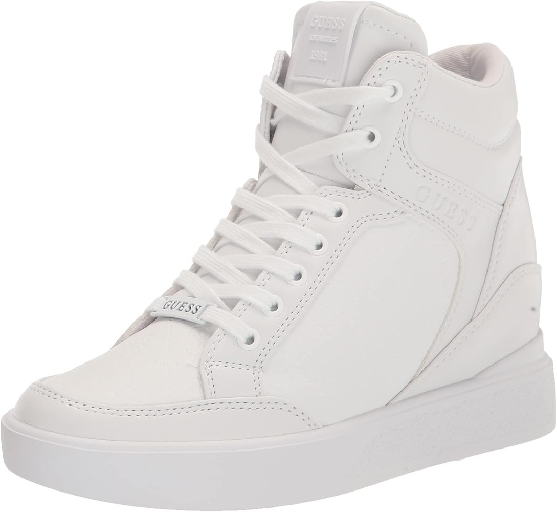 GUESS Women's Blairin Sneaker | Amazon (US)