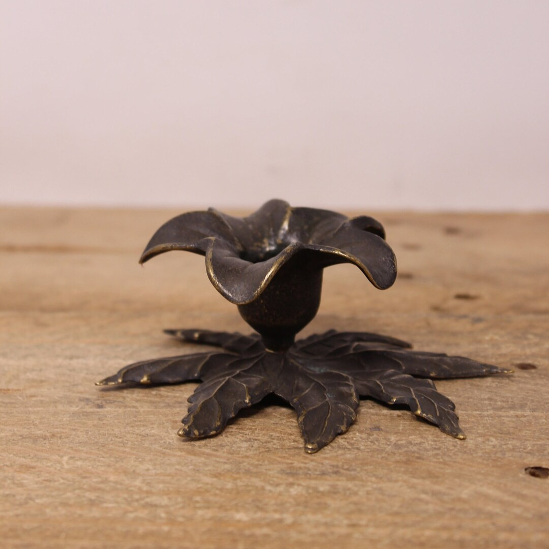 Vintage Antique Brass Flower Design Candlestick Holder With Leaf Design Foot - Etsy | Etsy (US)