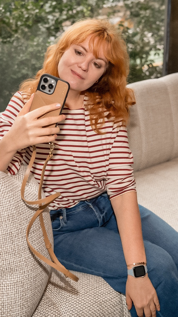 I’ve reached a point where if it’s not functional, I’m probably not wearing it. But why choose when you can have both?
This @bandolierstyle case has become my absolute city essential. Whether I’m grabbing coffee, taking photos, or just navigating through the day, it keeps everything I need right at my side. It’s that rare piece that actually simplifies your life while keeping your aesthetic intact.
Sharing my top picks from their collection on LTK. Trust me, your hands will thank you.

#romanoff_closet
#BandolierStyle 

#LTKdayinmylife #LTKootd #LTKvlog