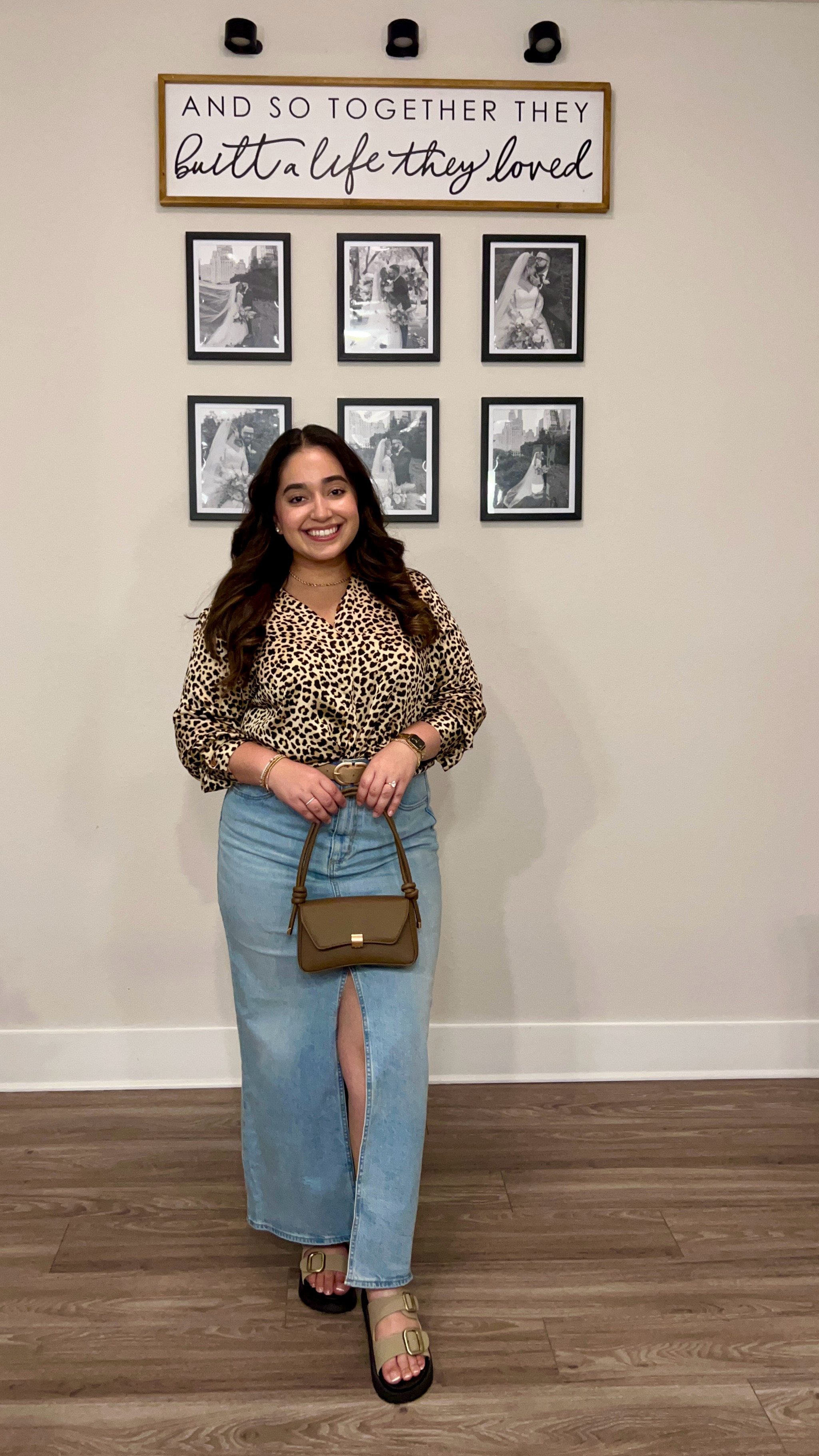 It’s the purse and sandals for me👜👡—so simple but they tie the whole outfit together perfectly. The Sandals are super comfortable I wore them out all day to Disney springs and my feet didn’t hurt 🤭 and I love that the purse is adjustable! They’re both so perfect for the mocha trends if you’re into Trends! Find it all on my LTK!
.
.
.
#oyoangle #midsizefashion #petitefashioninspo #midiskirt #springneutrals #springoutfitideas #spring2025 #cheetahprint 

#LTKStyleTip #LTKShoeCrush #LTKItBag
