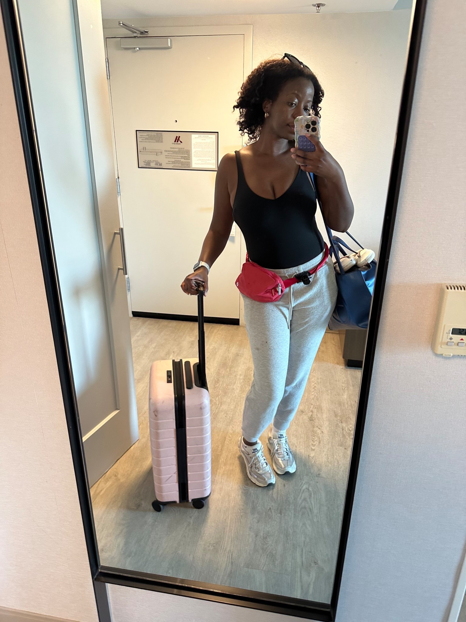 Airport outfit ✈️

Carry on luggage, bodysuit, belt bag, fanny pack, white sneakers, noise cancelling headphones

#LTKTravel #LTKdayinmylife #LTKootd