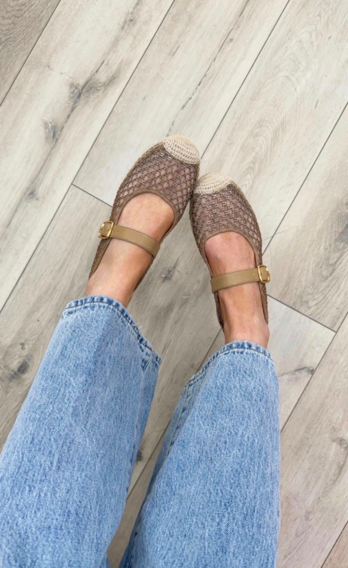 Wearing on repeat!


#LTKFestival #LTKdayinmylife #LTKSeasonal