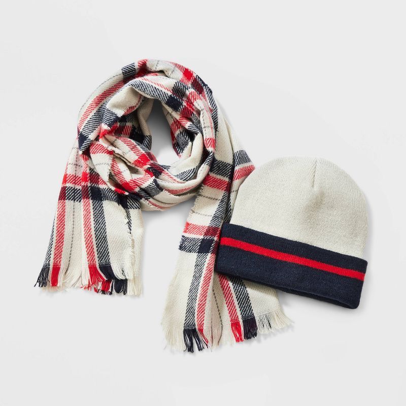 Men's Holiday Beach Combo Knitted Hat and Scarf Set - Goodfellow & Co™ White | Target