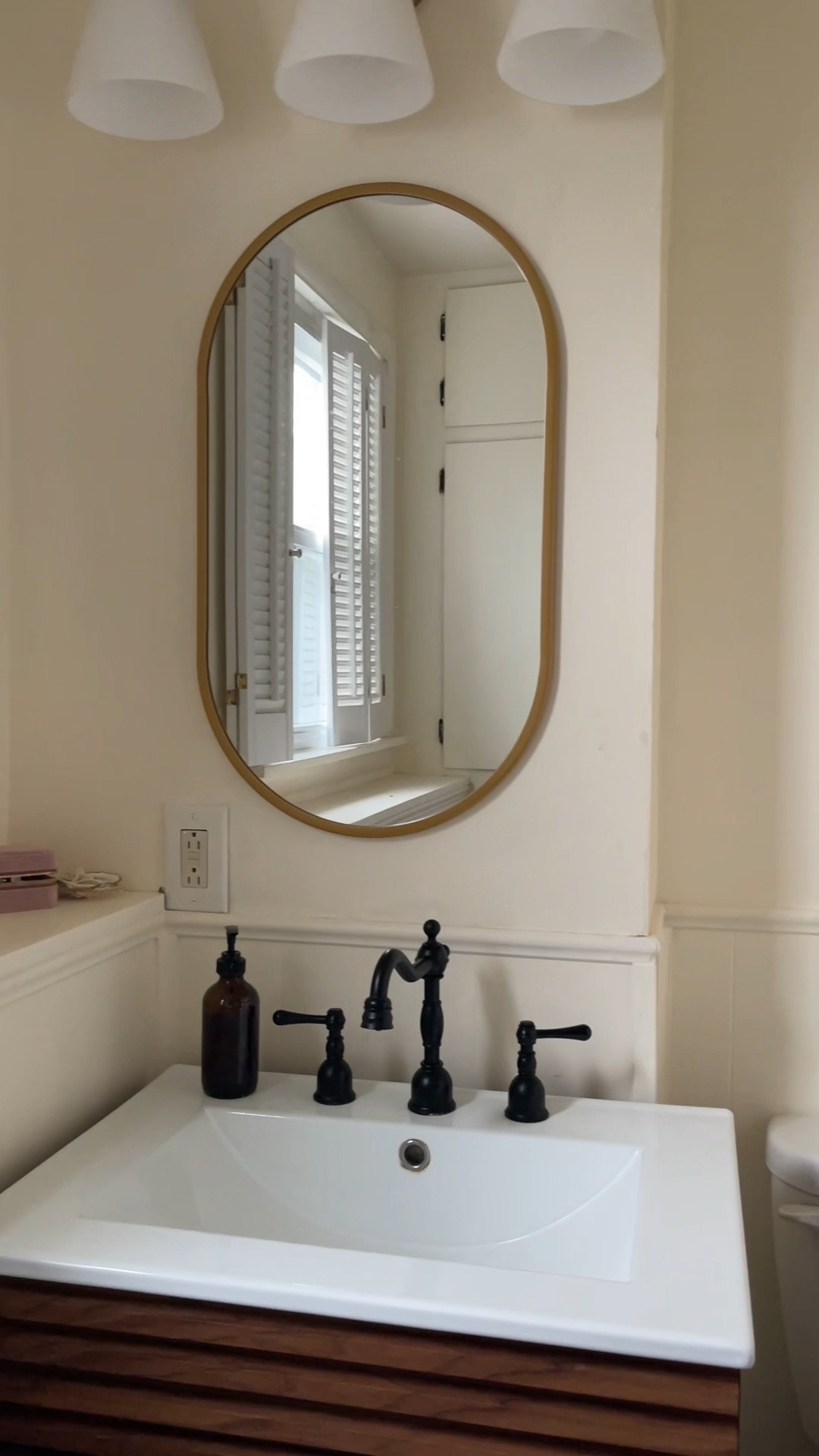 Small bathroom updates 



#LTKVideo #LTKstyletip #LTKhome