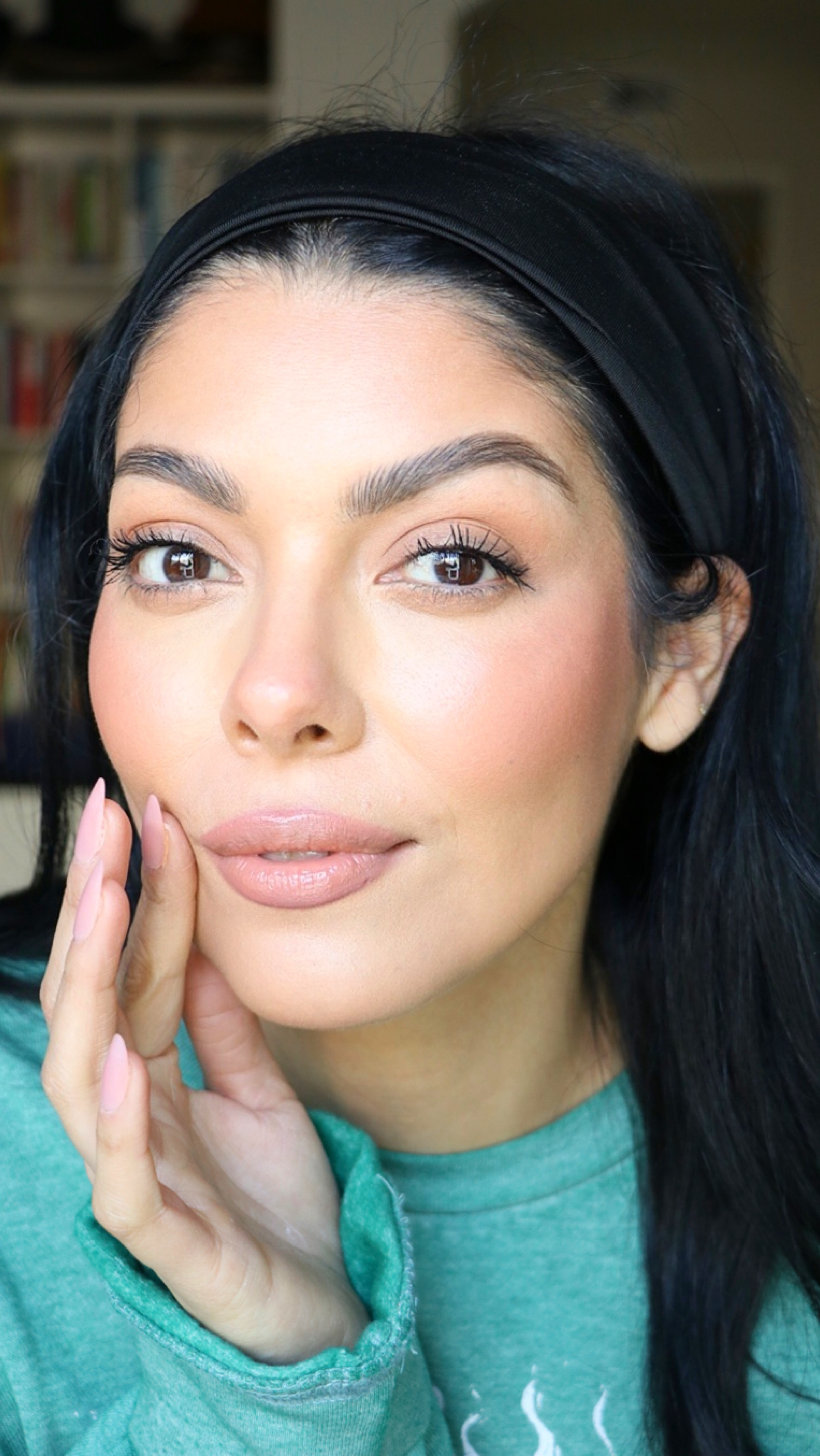 Mature skin makeup #over40 #makeupover40
#matureskinmakeup #makeuptutorial #dosanddonts #commonmakeupmistakes #maturewomen #contour #blush #easymakeup #easymakeuptutorial #walmartbeauty

#LTKOver40 #LTKWatchNow #LTKBeauty