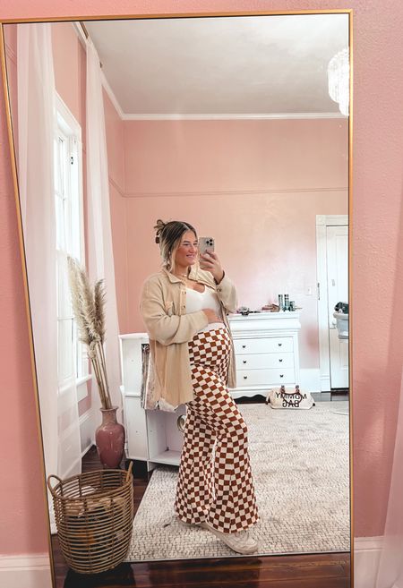 Maternity outfit cute sweatpants checkered free people dupe sweater 