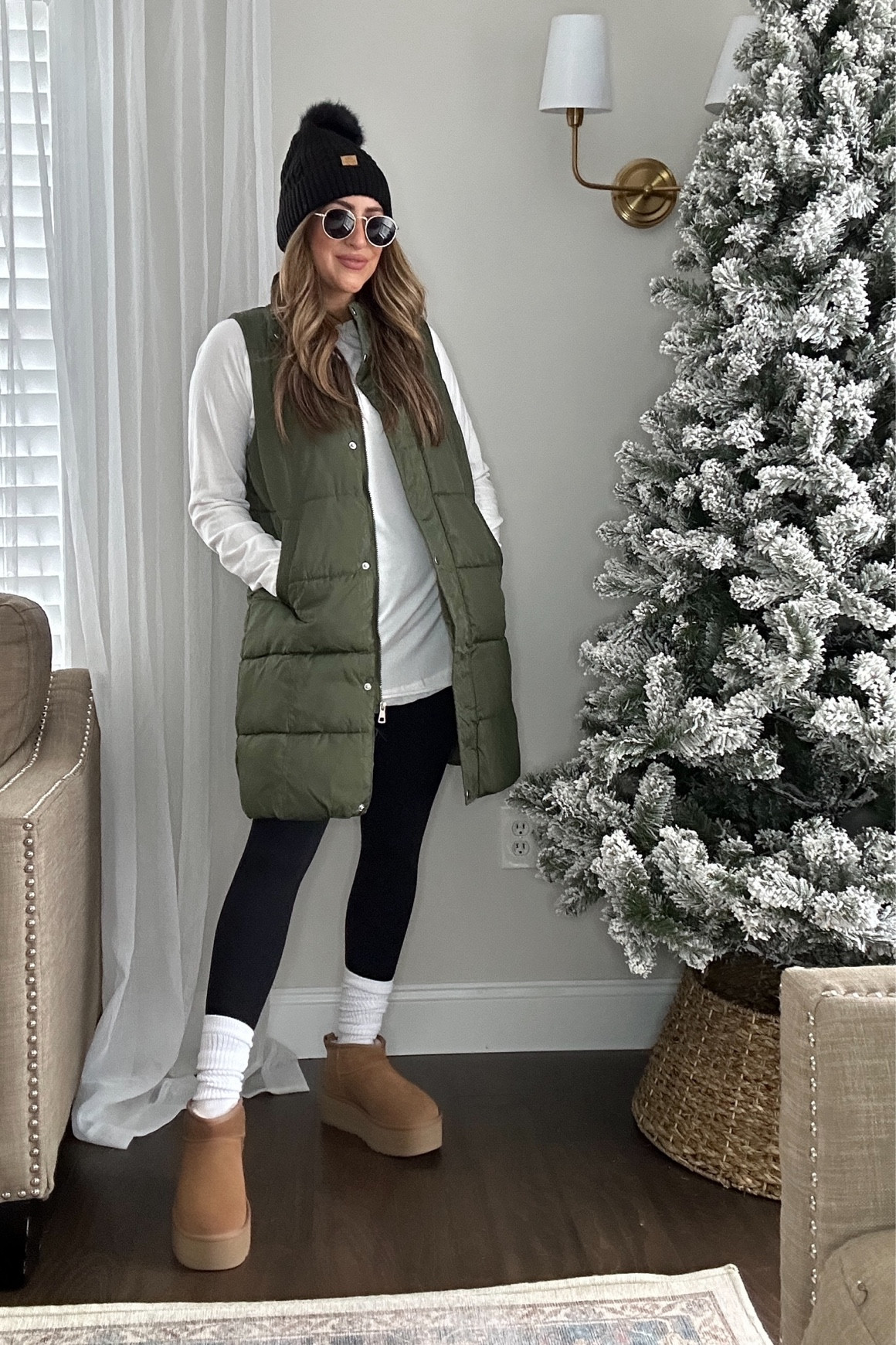 Casual outfit with this viral hunter green puffer vest. Wearing meds and small on bottoms. Everything linked—just two below to shop all and follow for more! Xx

#LTKSeasonal #LTKstyletip #LTKHoliday