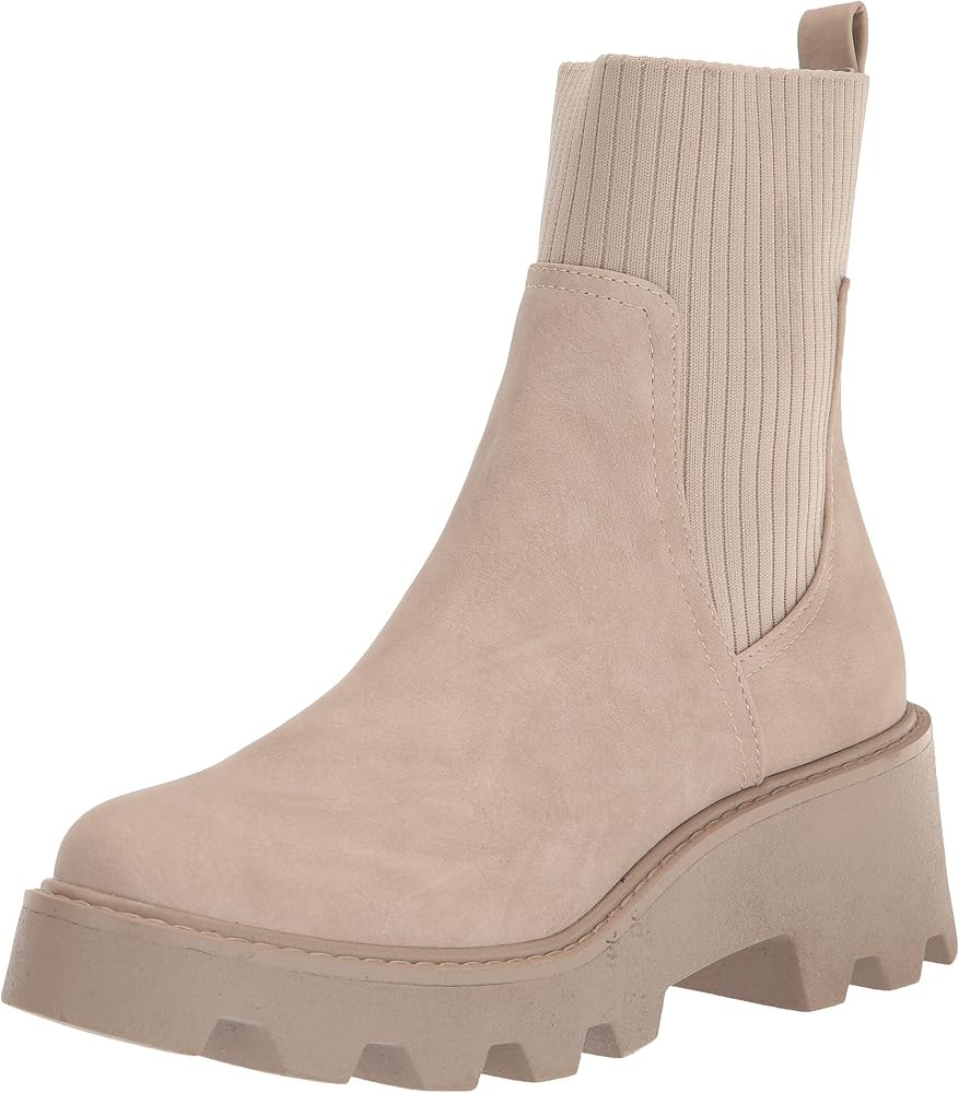 DV Dolce Vita Women's Villa Fashion Boot | Amazon (US)