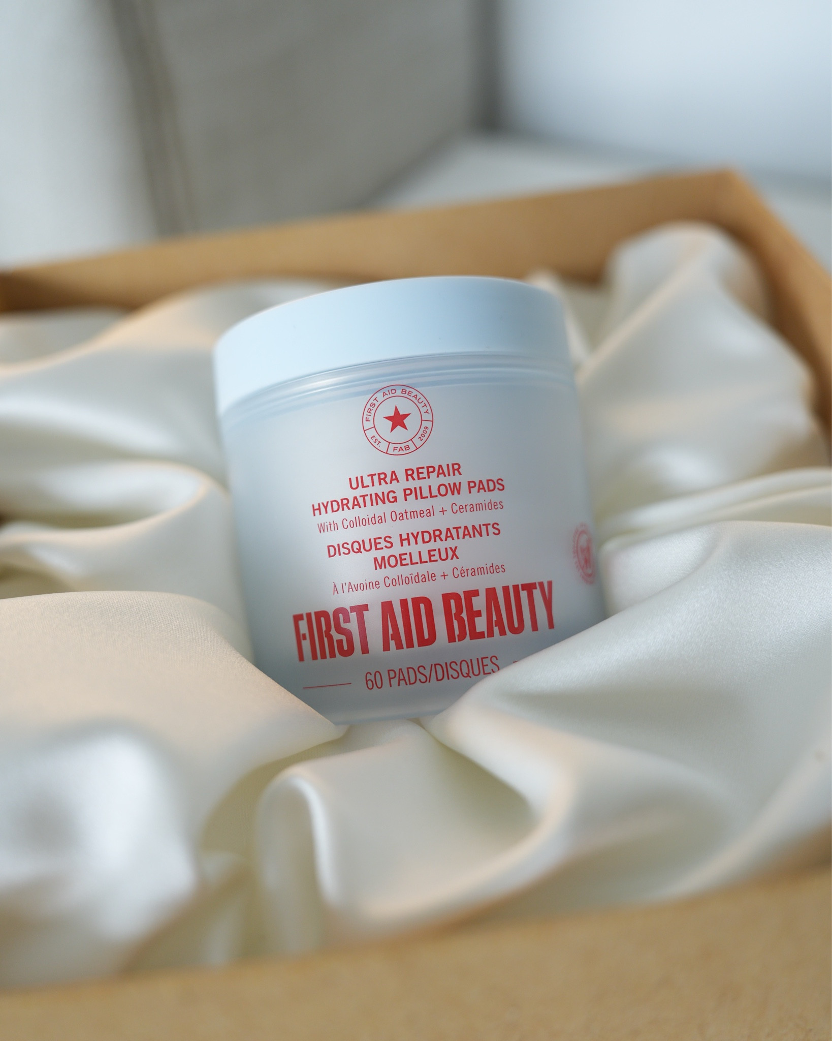 Hydrating Pads from First Aid Beauty? Oh wow! You know I love the exfoliating ones, so this is a pleasant surprise. 

#LTKBeauty