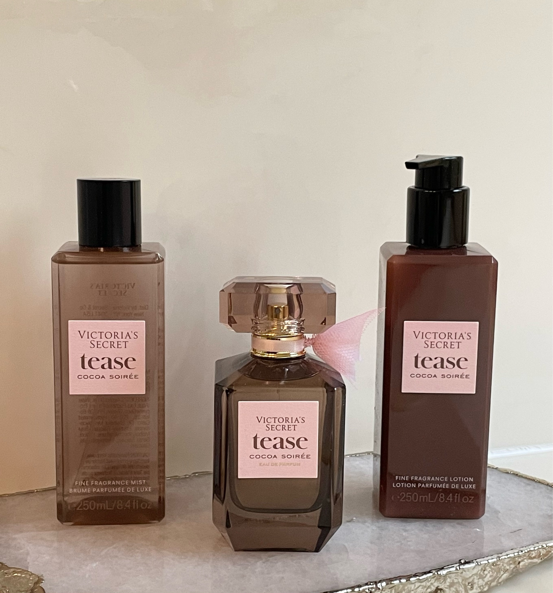 Victoria’s Secret Tease Cocoa Noir Perfume, Fragrance Mist, and Lotion

#LTKSeasonal #LTKbeauty