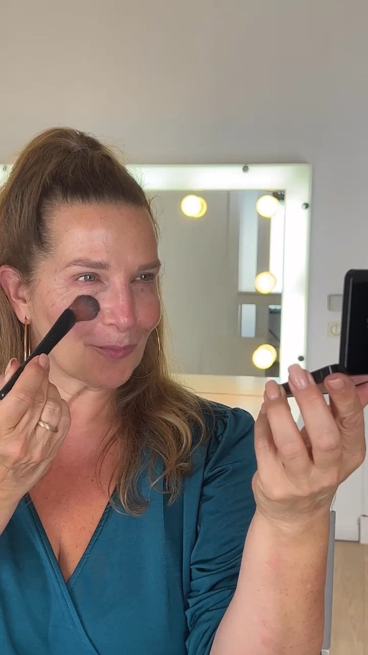 HAPPY AGING - hier kommen die Produkte, mit denen ich mich geschminkt habe 👇🏼

#LTKbeauty #LTKover50style #LTKdeutschland