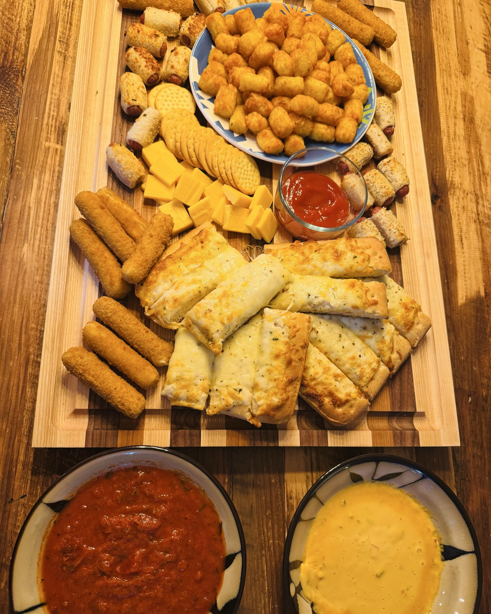 Charcuterie boards are my favorite💁🏼‍♀️

#LTKGiftGuide #LTKHoliday #LTKfoodie