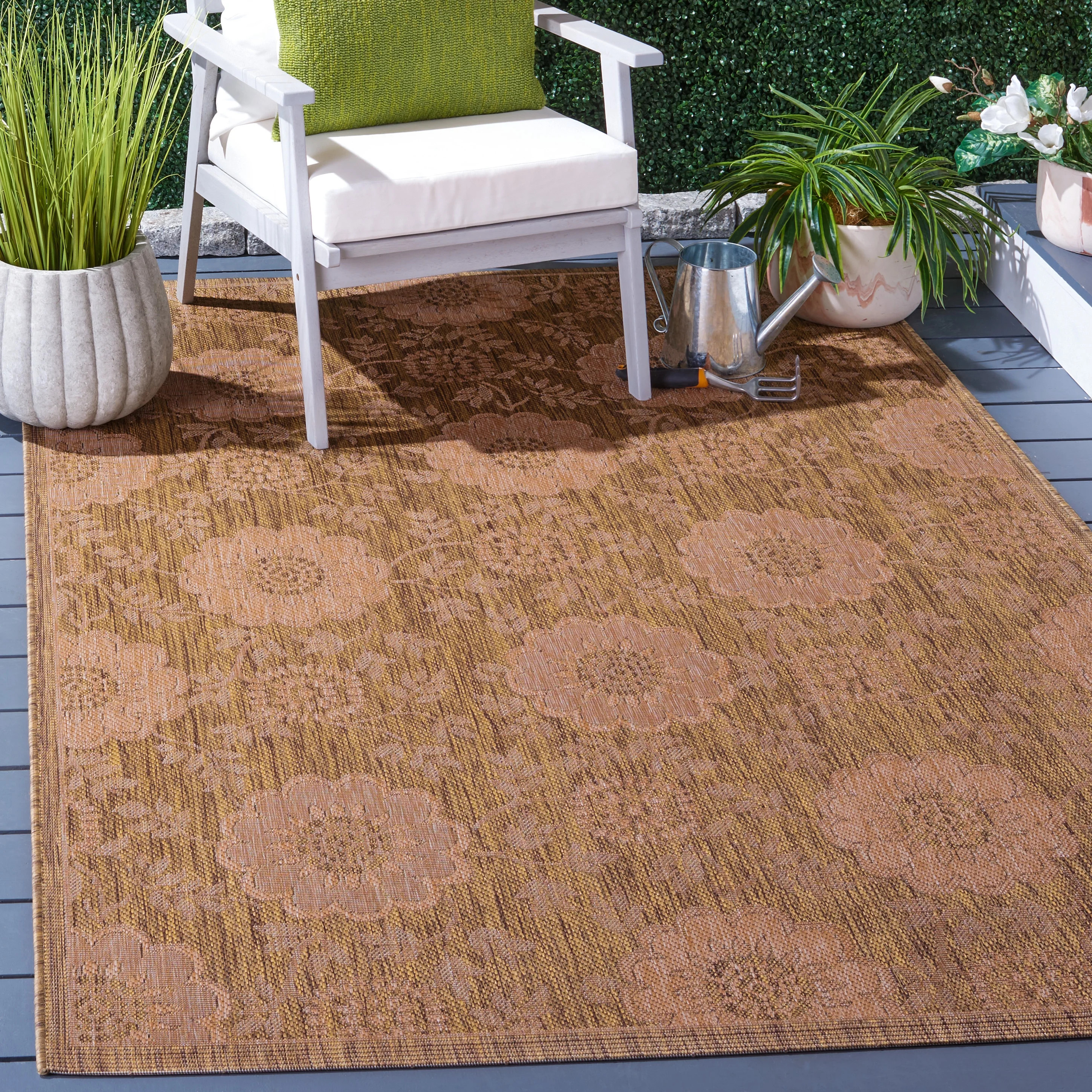 Safavieh Courtyard Alan Floral Indoor/Outdoor Area Rug, Gold/Natural, 5'3" x 7'7" | Walmart (US)