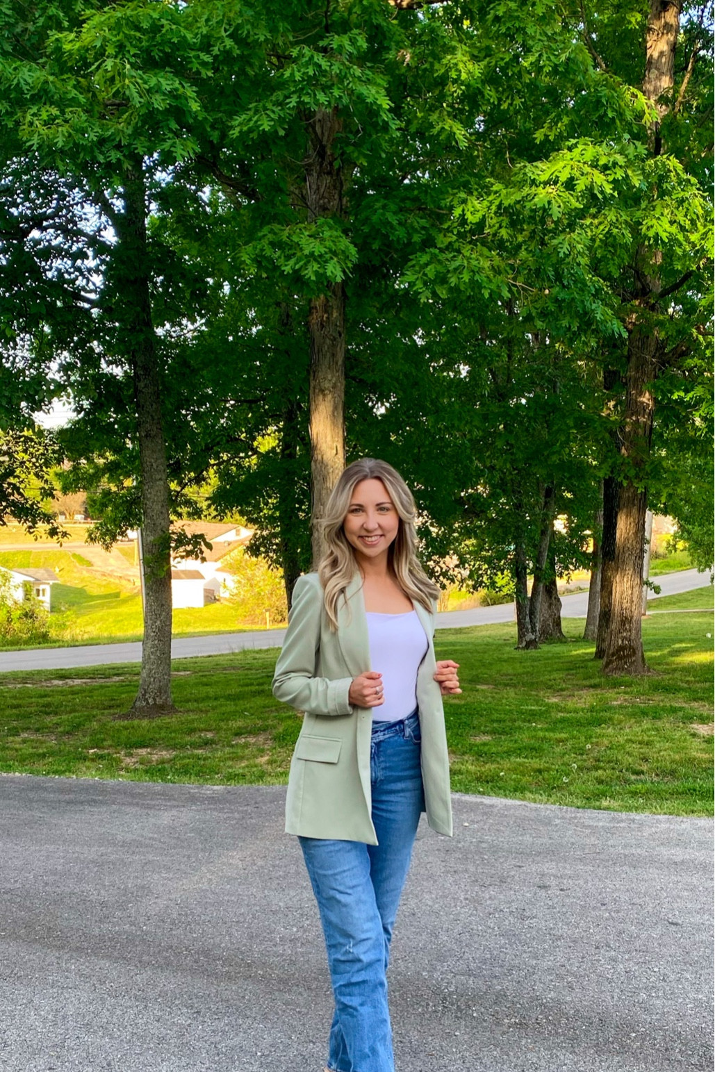 XS in the Amazon blazer and 27R in the Abercrombie jeans! 









Amazon 
Amazon blazer 
The Drop 
The Drop blazer
Green blazer
Blue blazer 
Blazer 
Abercrombie 
Abercrombie jeans 
Abercrombie curve love jeans 
Curve love jeans 
High rise jeans 
Curve love high rise jeans 
Spring outfit 
Summer outfit 
Nude heels 
White bodysuit 


#LTKshoecrush #LTKSeasonal #LTKstyletip