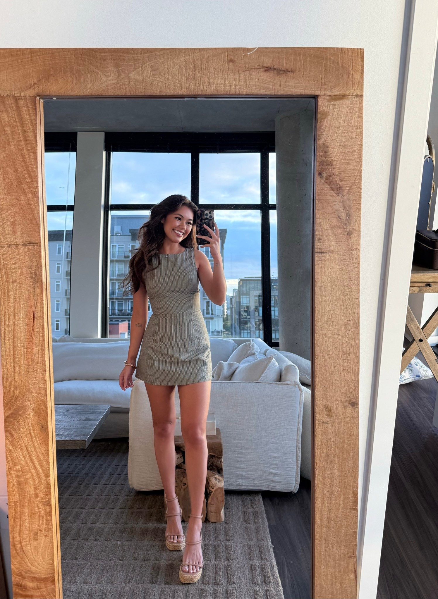 Dress size US 2 

#LTKSaleAlert #LTKPetite #LTKStyleTip