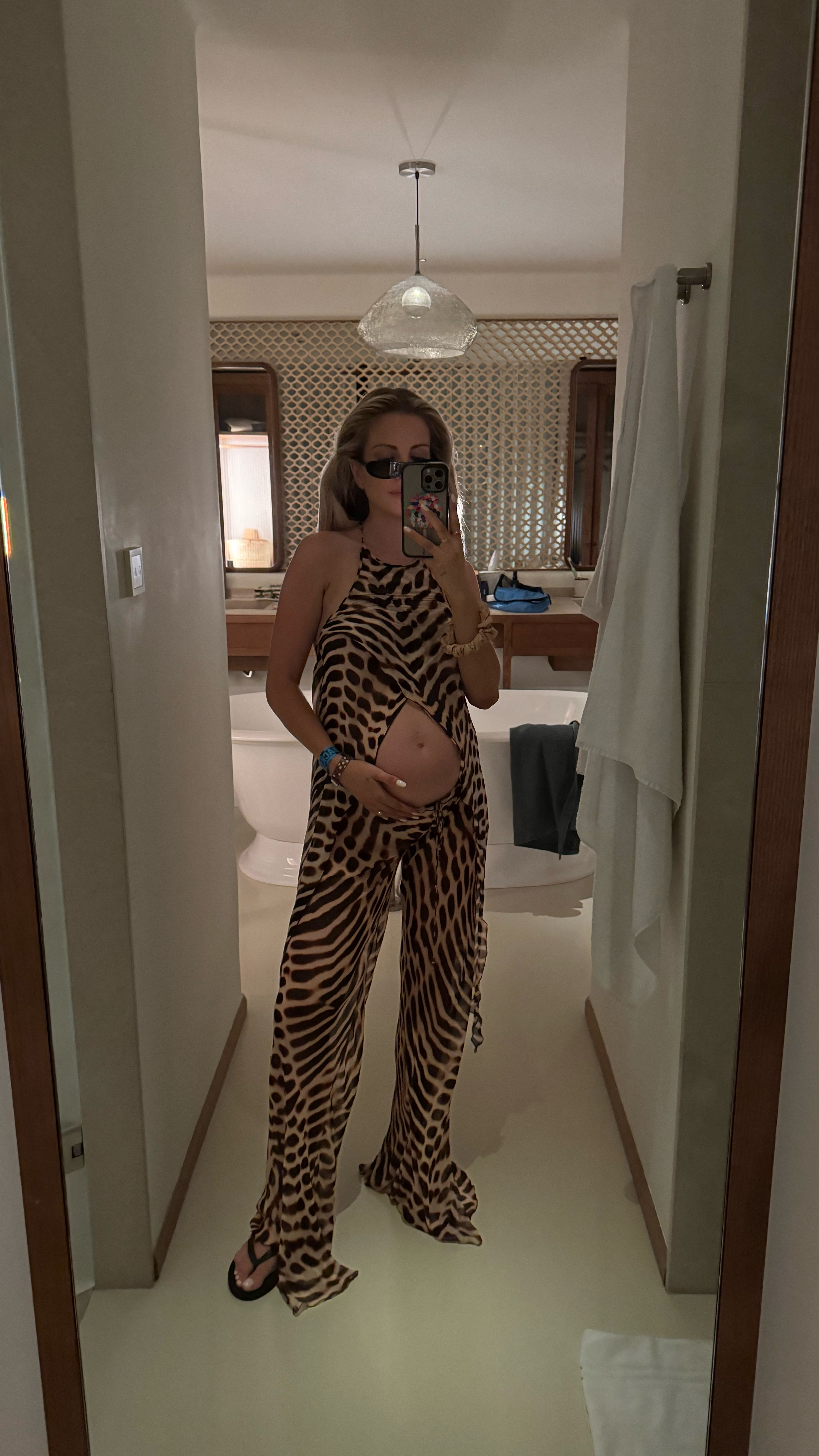 Holiday outfit inspo 

#LTKsummer #LTKpartywear #LTKswimwear