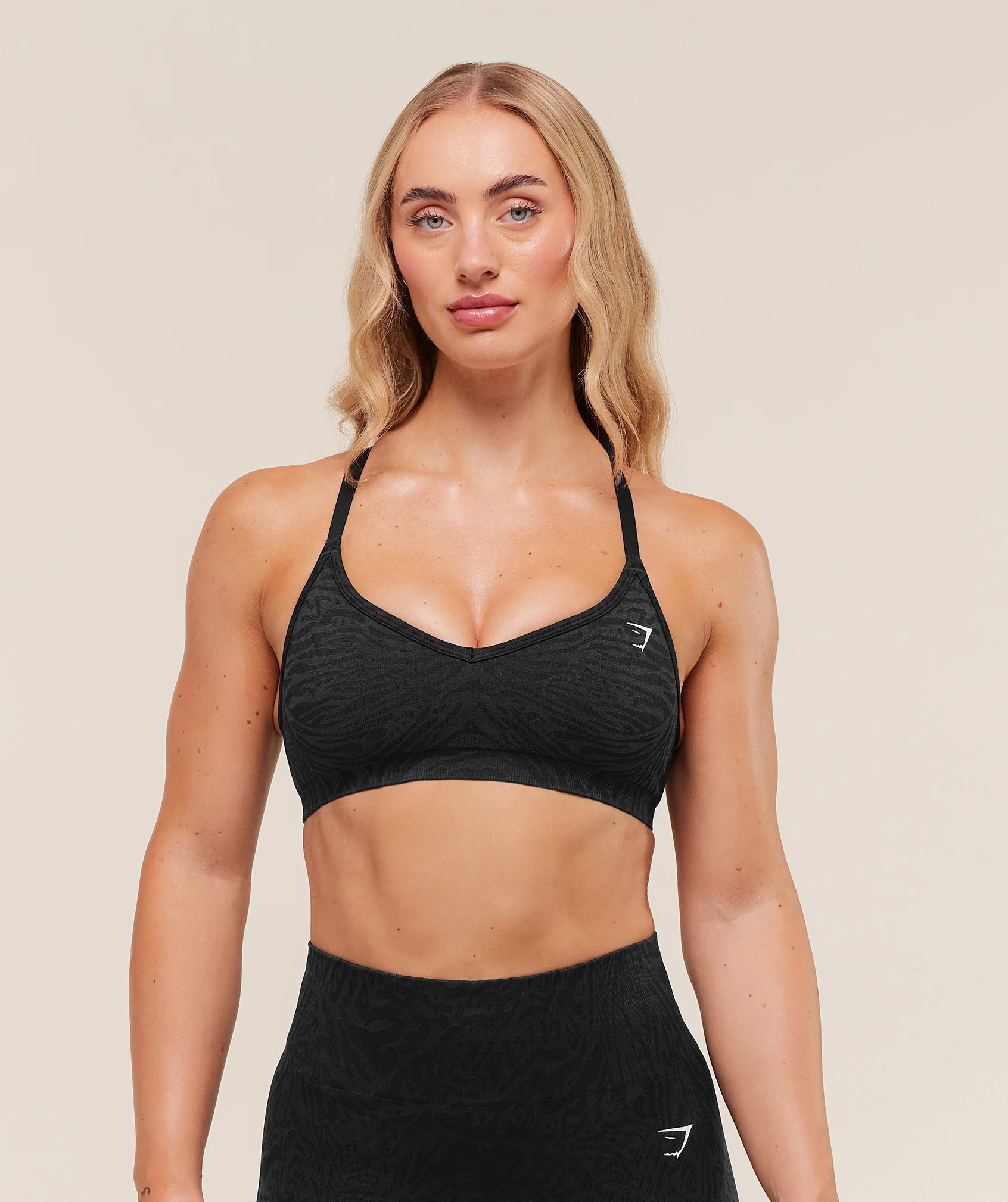 Gymshark Adapt Animal Seamless Sports Bra - Black/Asphalt Grey | Gymshark UK