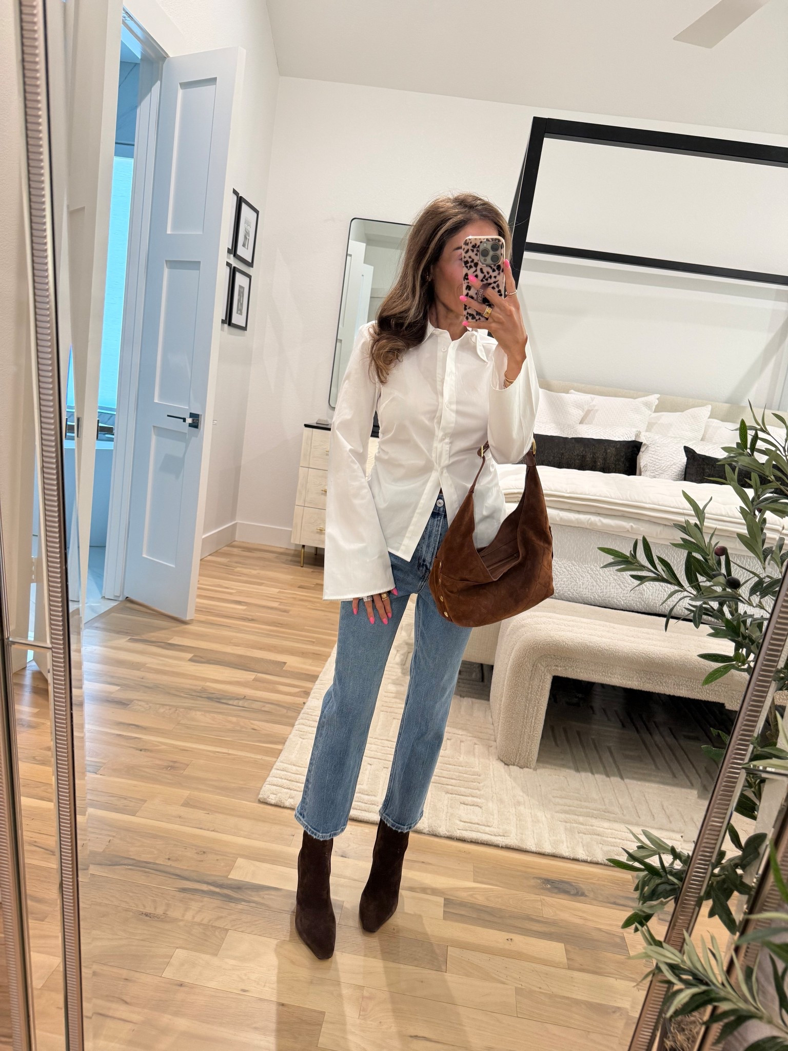 Crisp spring outfit idea love pairing a white button down shirt with straight jeans and suede booties on sale 

#LTKPetite #LTKSaleAlert