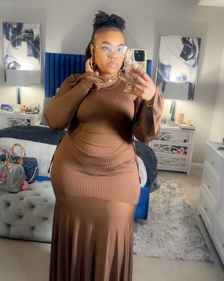 This chocolate moment is ELEVATED - It's giving classy, sculpted, grown woman energy. Rich tones never disappoint🤎
(Shop the look) Link below 
https://www.tiktok.com/t/ZP9dr4gKfs9rU-x8BQU/