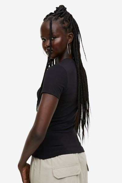 Camiseta entallada | H&M (FR, IT, ES, PT, BE)