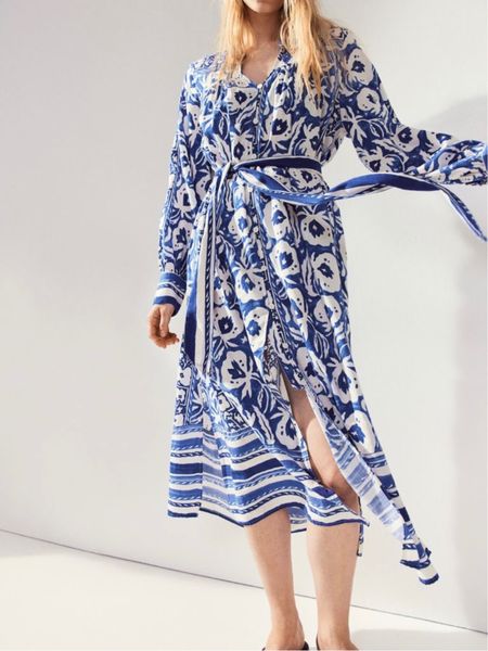 Blue and white patterned kaftan dress 

#LTKfindsunder100 #LTKstyletip #LTKSeasonal
