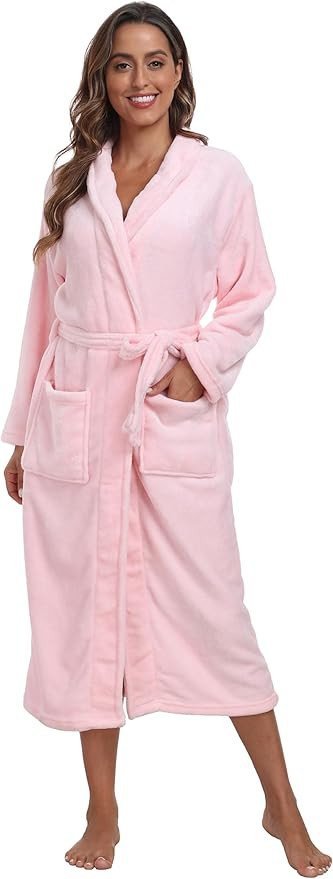 Womens Plush Soft Robe Warm Fleece Shawl Collar Bathrobe Fluffy Long Spa Robes with Pockets | Amazon (US)