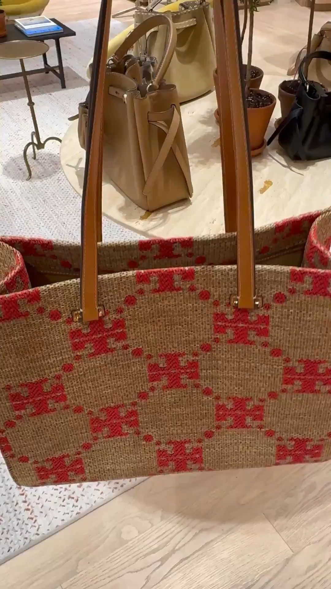 Love this woven totebag for spring!  Tory Burch bag 

#LTKootd #LTKdayinmylife #LTKSeasonal