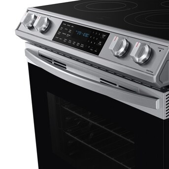 Samsung 30-in Smooth Surface 5 Elements 6.3-cu ft Self-Cleaning Air Fry Convection Oven Slide-in ... | Lowe's