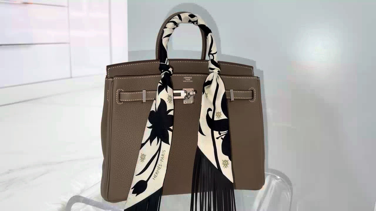 Hermes Birkin, Hermes Kelly, hermes lindy, hermes bag, hermes fall bag, hermes birkin etoupe, hermes birki gold, hermes birkin black, hermes kelly etoupe, hermes kelly gold. Twilly Fringe 

 