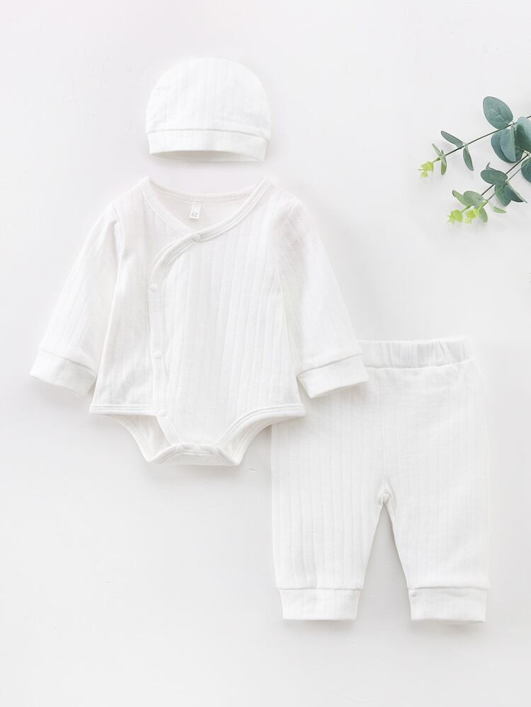 Newborn Baby Solid Button Front Bodysuit & Pants & Hat | SHEIN
