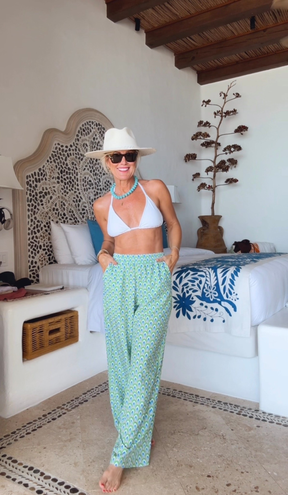 Perfect lil fit for the beach! 
Pants: XS

#LTKOver40 #LTKootd #LTKSeasonal