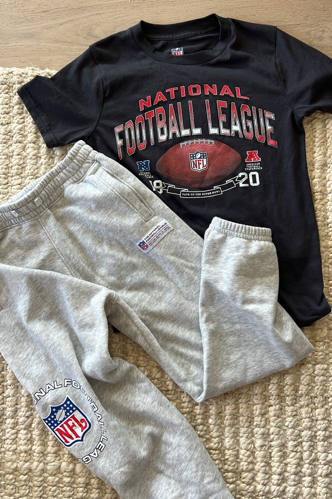 Kids nfl sweatshirt shirt joggers 
Shirts and sweatshirts run a bit small - size up if in between 
Back to school boys teen sports wear 

#LTKKids #LTKFindsUnder50 #LTKBacktoSchool