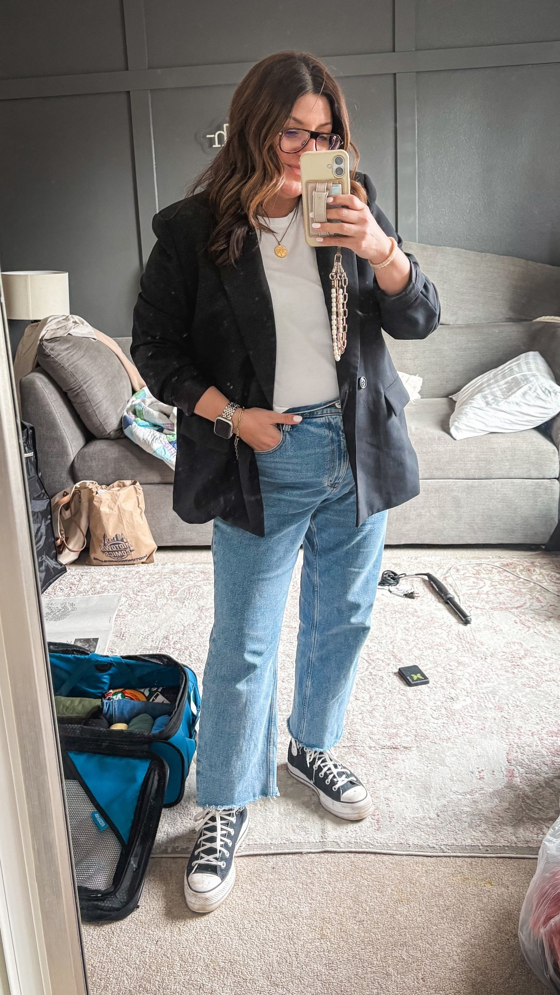 Black blazer - XL
White tee - XL
A&F jeans - 33
Converse high tops 


#LTKMidsize #LTKOver40 #LTKSaleAlert