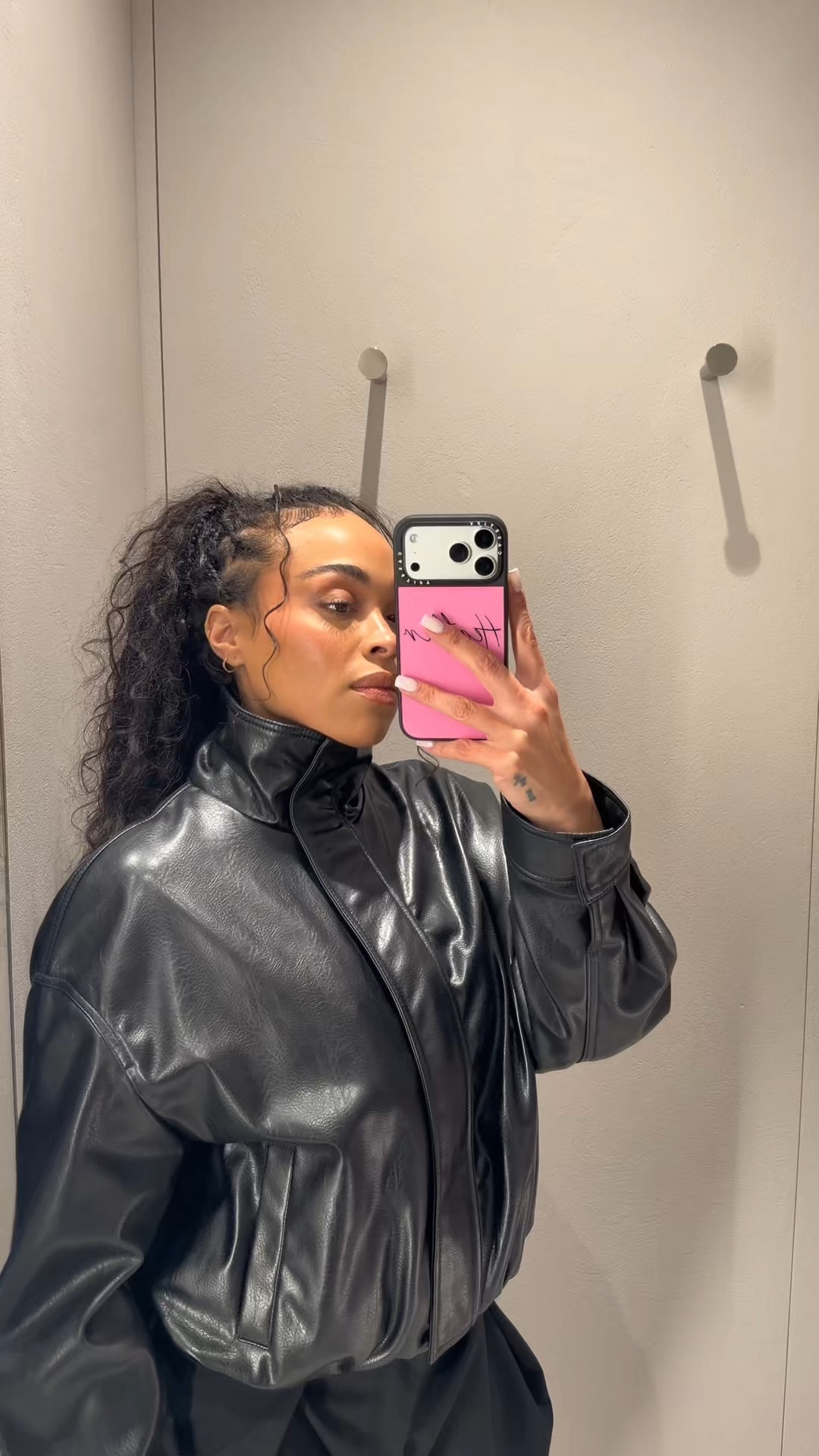 All black always🤎

#LTKdayinmylife #LTKValentine #LTKgrwm