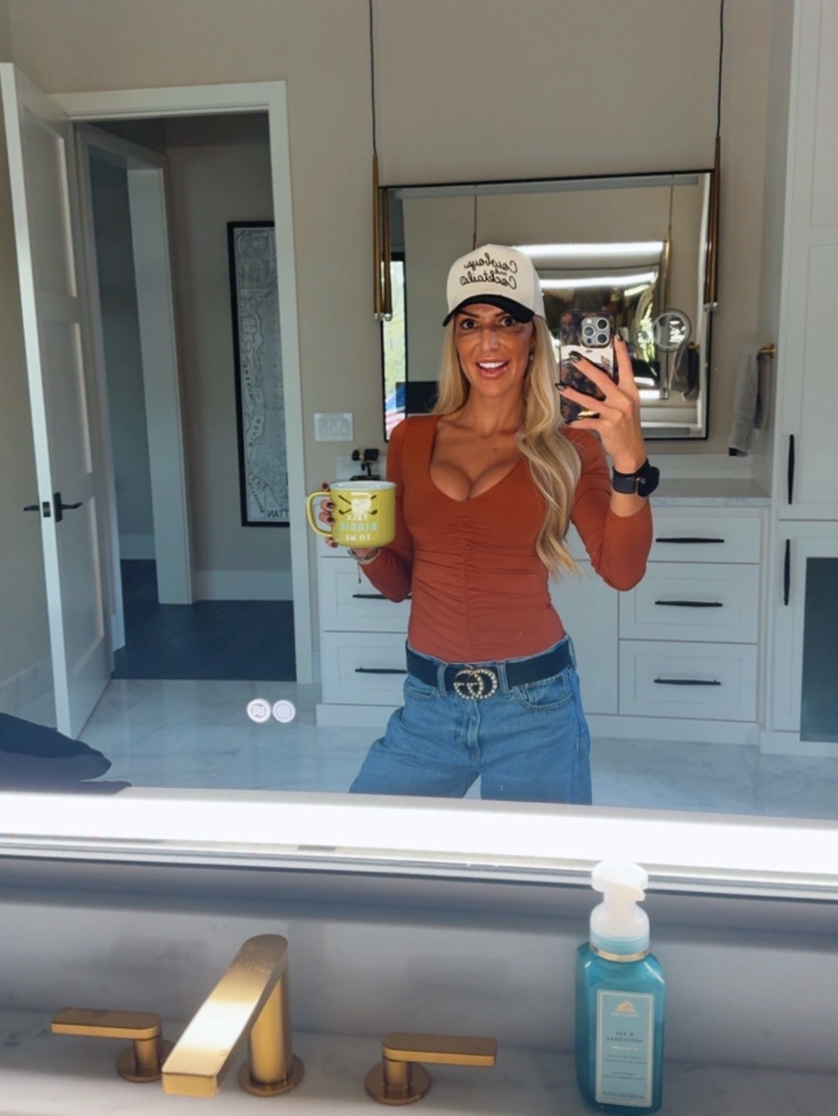 Weekend casual vibe

#LTKPetite #LTKSeasonal #LTKTravel