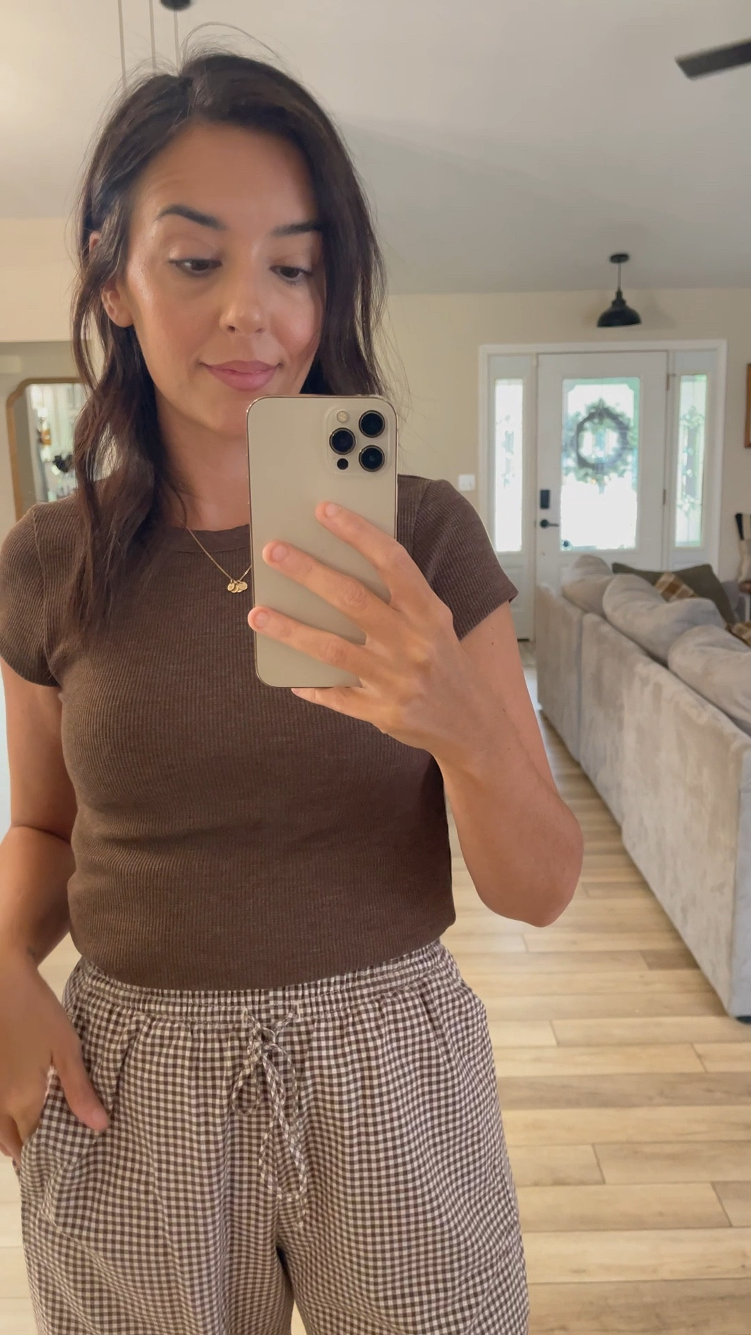 These barrel gingham pants are the perfect mix of comfort and style — versatile enough to dress up or down for any busy mom on the go. Loving the classic pattern and flattering fit! Such a fun unique item to have in your closet! 

@abercrombie win! 

#LTKStyle
#MomStyle
#GinghamPants
#CasualChic
#EverydayFashion
#StyleInspo
#WardrobeEssentials
#ComfortAndStyle
#OOTD
#EffortlessStyle
#falloutfitinspo

#LTKSeasonal #LTKautumn #LTKStyleTip