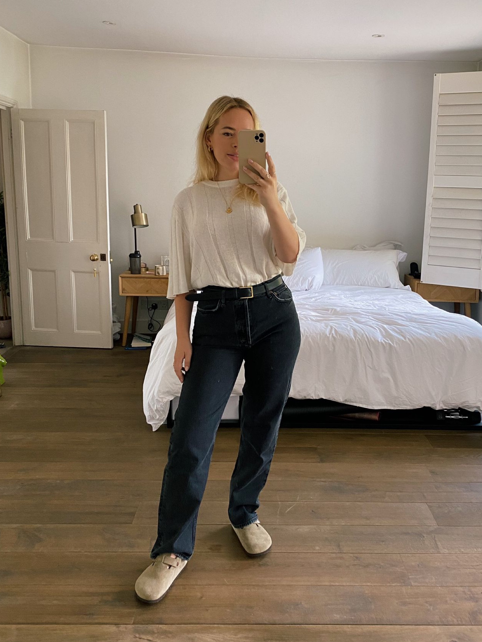 Casual outfit, transitional outfit, comfy outfit, autumn outfit, fall fashion, ribbed top, knit top, knit tee, off white top, black jeans, straight leg jeans, black belt, leather belt, suede clogs, Boston clogs, Birkenstock, Agolde, Anderson’s, Dissh, Free People, M&S, & Other Stories, Birkenstock, Abercrombie & Fitch

#LTKstyletip #LTKeurope #LTKSeasonal