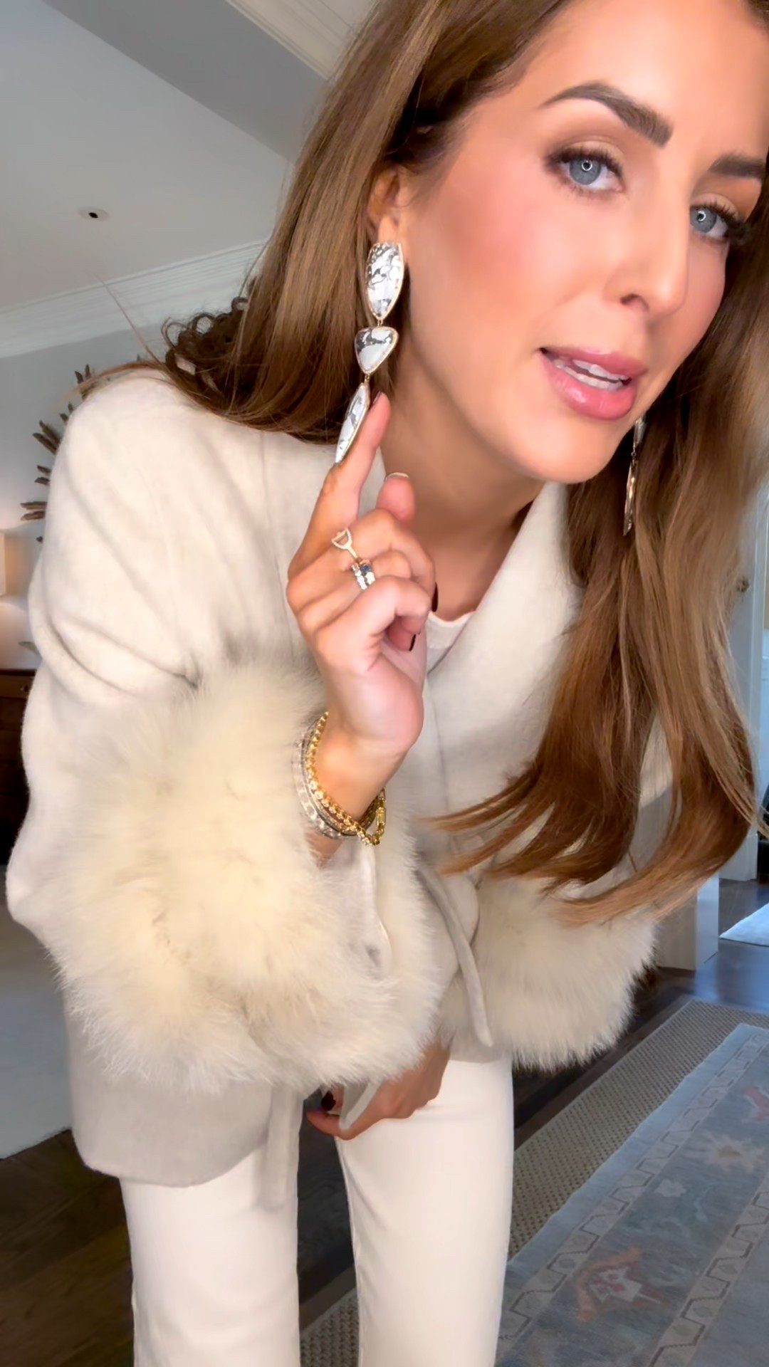 he easiest outfit formula for right now → cashmere tee + crew denim + a special layer.

This fully stocked crew denim is BACK (and yes, still one of my go-to pairs). The frayed hem is perfectly undone without getting messy, the wash works now and straight into spring, and the fit is just easy. It’s that everyday denim you’ll reach for on repeat.

I simply switched out the jackets and sweaters to completely change the look — proof that great basics make getting dressed effortless.

And the earrings… an investment and absolutely stunning. Buyer beware. They’re on loan from a talented local designer friend I’m obsessed with — use code JCATHELL15 if you decide to splurge.

This is how we build a wardrobe: elevated staples + statement layers + a touch of personality.

Shop everything on my LTK.

#denimstyle #springtransitionstyle #everydayelevated #wardrobestaples #womenover40style

#LTKootd #LTKOver40 #LTKTall