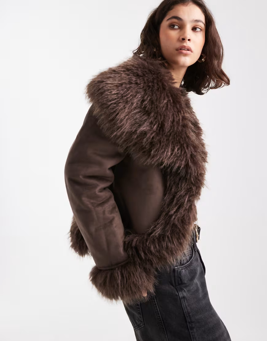 New Look faux suede faux fur mix cropped jacket in brown | ASOS (Global)