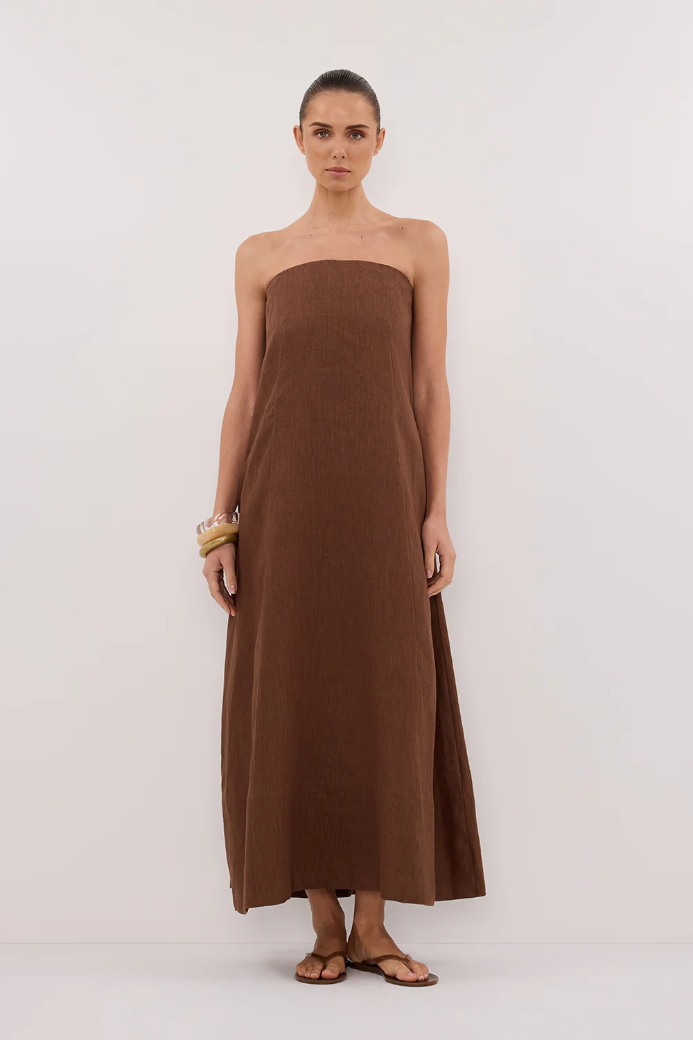 KINSLEY FONDANT LINEN STRAPLESS MIDI DRESS | DISSH