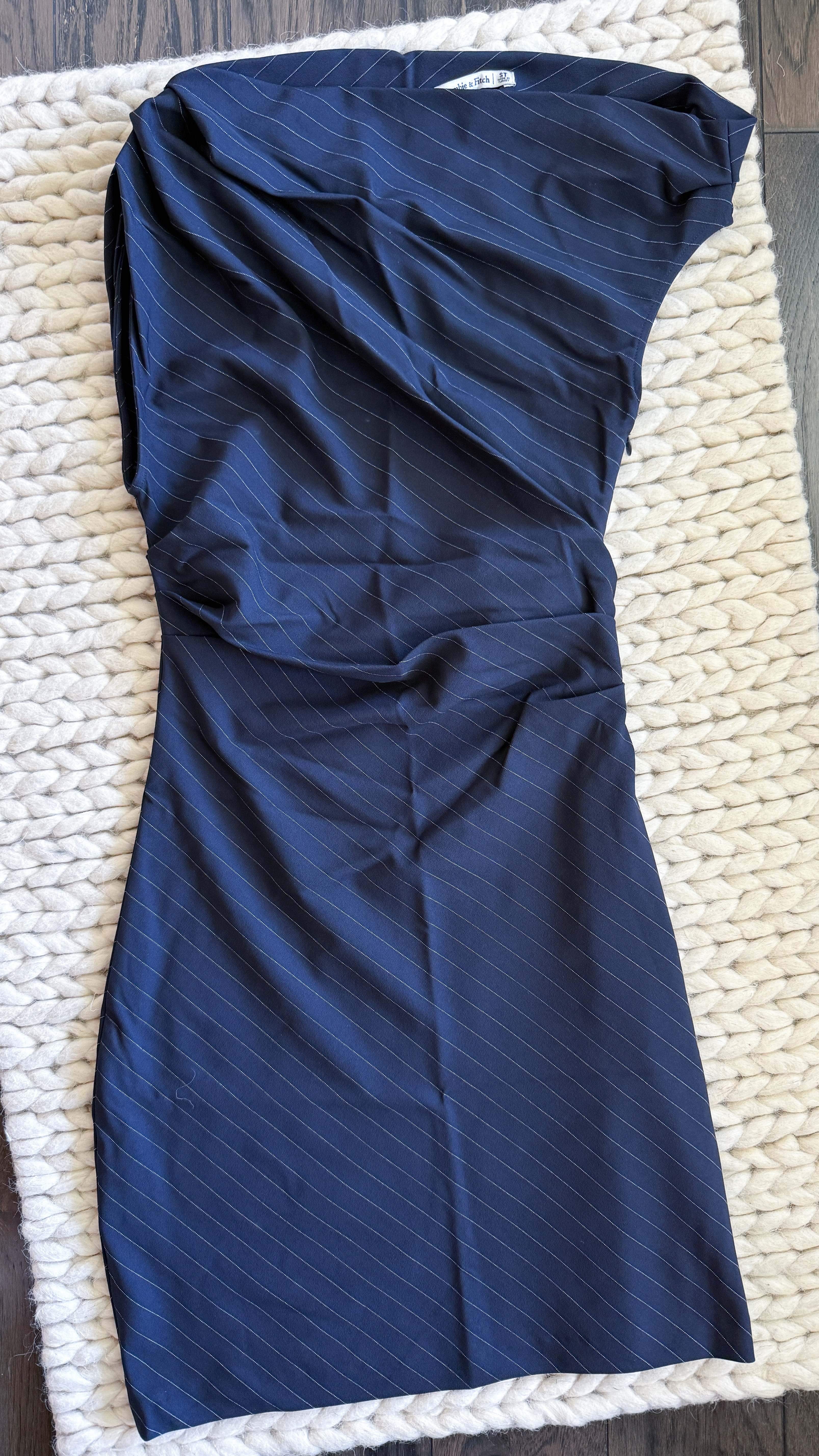 This one-shoulder tailored mini dress from Abercrombie is so good. I grabbed it in size small + tall for a little extra length (I’m 5’ 8”). It’s sleek, structured, & that subtle pinstripe adds the perfect polished touch. The fit hugs in the right places without being tight. Perfect for summer weddings, events, or anything that calls for a chic, elevated moment without going full formal.

abercrombie one shoulder dress – tailored mini dress – navy pinstripe dress – summer wedding guest dress – elevated event outfit – asymmetrical dress style – capsule wardrobe dress – chic date night look – tall size dress – flattering mini dress – classy summer style – abercrombie dress small – versatile summer dress – neutral event wear

#LTKSummerEdit #LTKWedding #LTKWorkwear