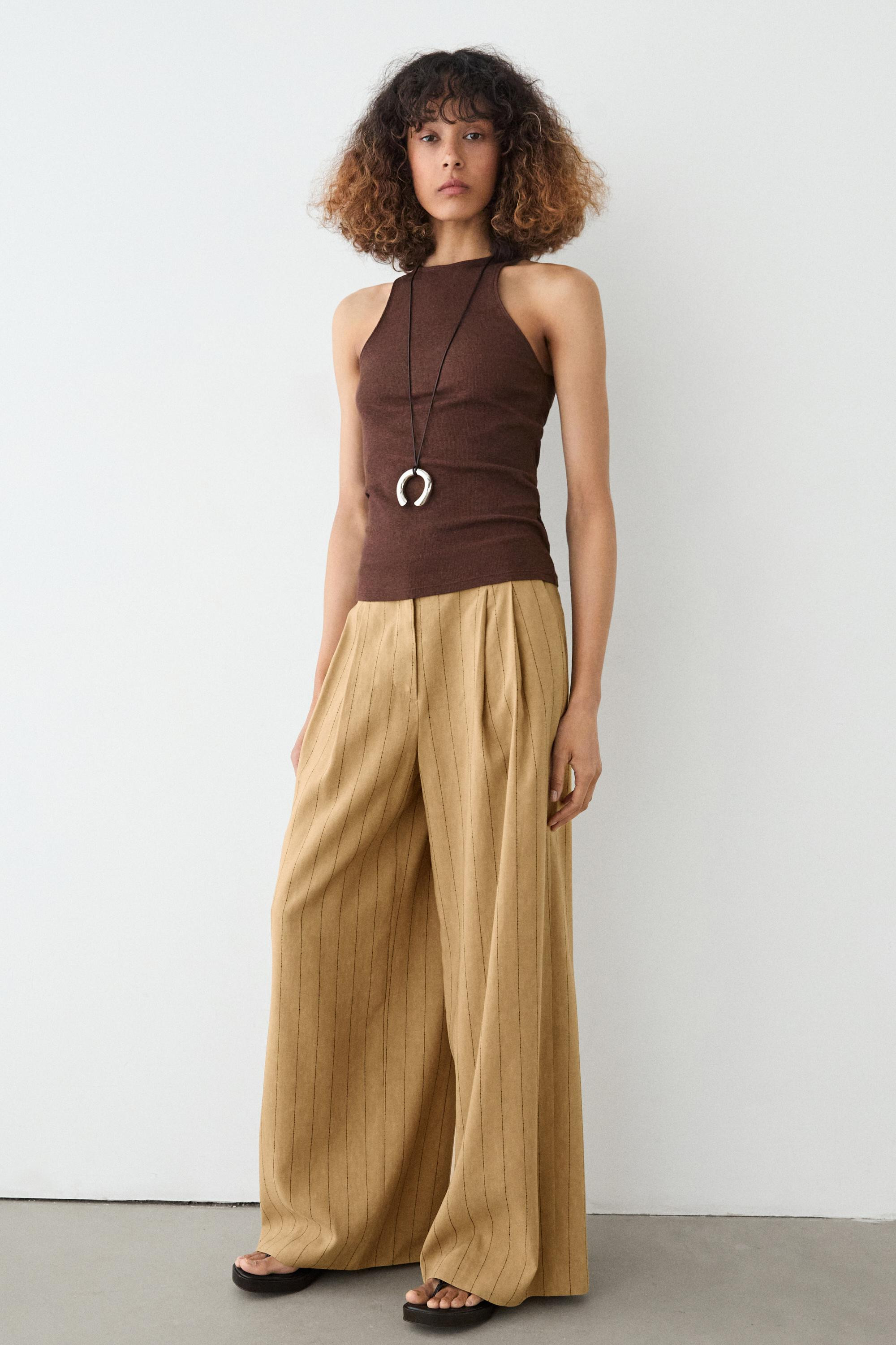 Darted wide-leg trousers | Massimo Dutti UK