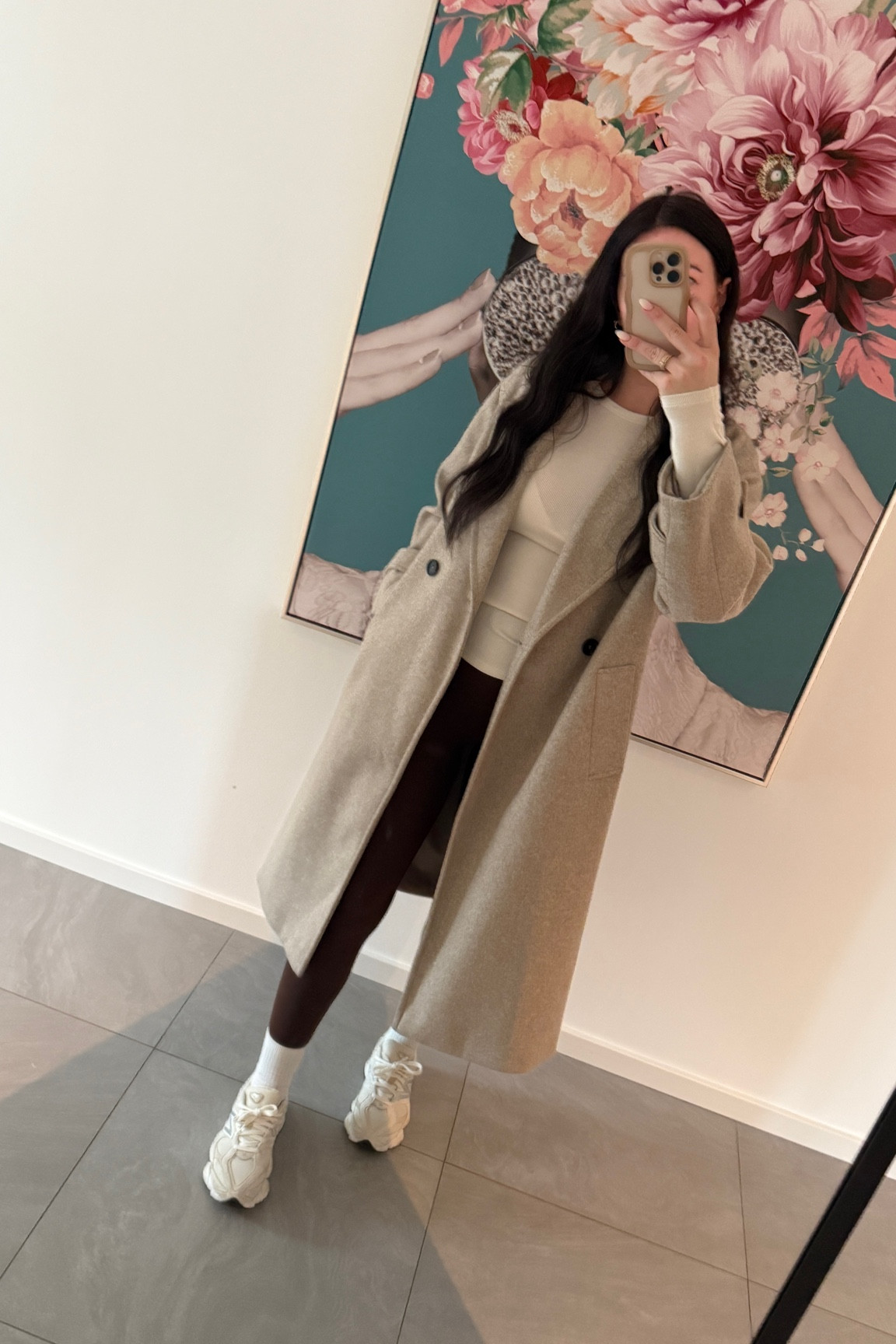 LOOK OF THE DAY 

Sport Leggings im Alltag tragen geht 🤎

#LTKdeutschland #LTKFashionMonth #LTKstyletip