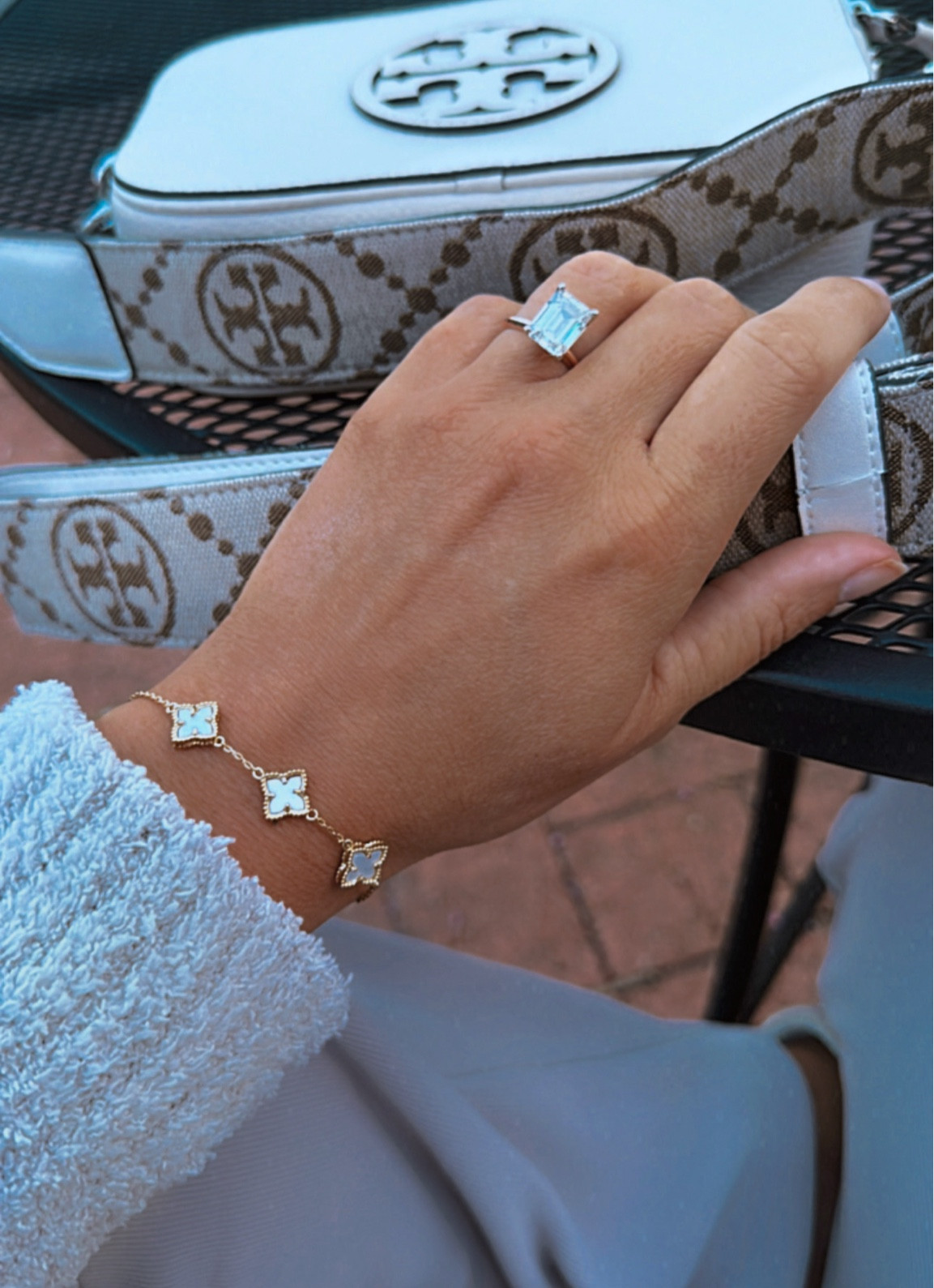 Clover bracelet 🤍
Van cleef dupe 

#LTKfindsunder100 #LTKstyletip #LTKfindsunder50