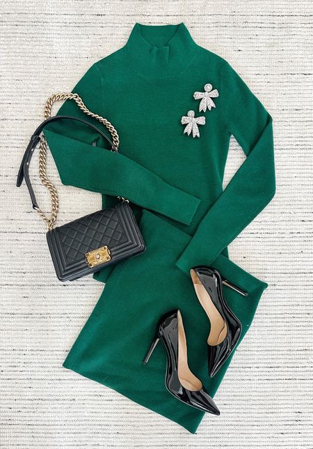 Holiday outfit with this green mockneck sweater dress paired with black pumps and bow earrings for a chic look. Love this for the holidays, family pictures, date night and more! 

#LTKHoliday #LTKworkwear #LTKstyletip