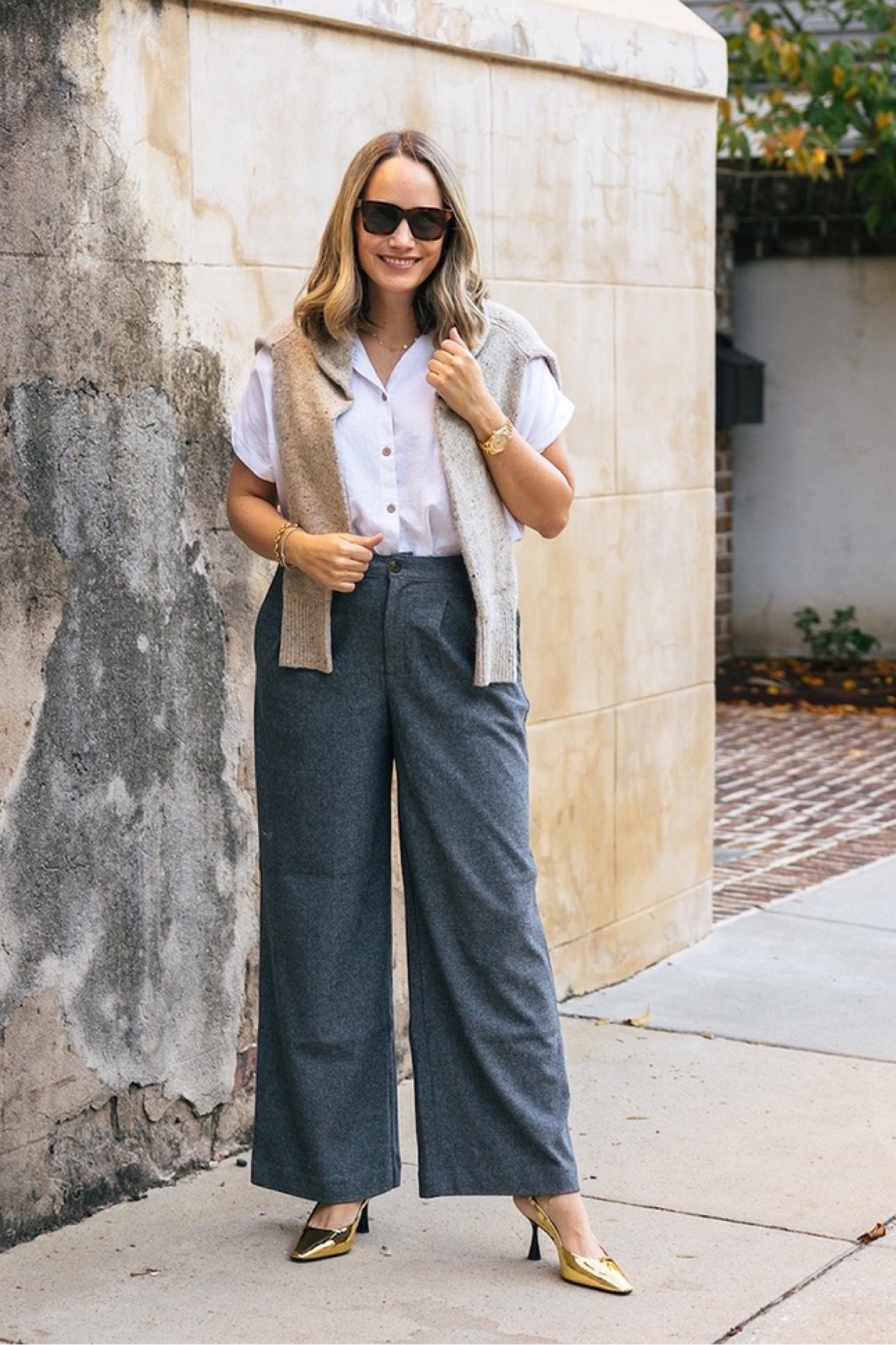 As someone who finds pants to be a little challenging, these are a favorite. A classic silhouette with elastic in the waistband and a fabric that feels like pajamas. Kept things fun with a metallic heel. 

Use code STRIPE20 for 20% off at Faherty; 72 hours only!

#LTKSeasonal