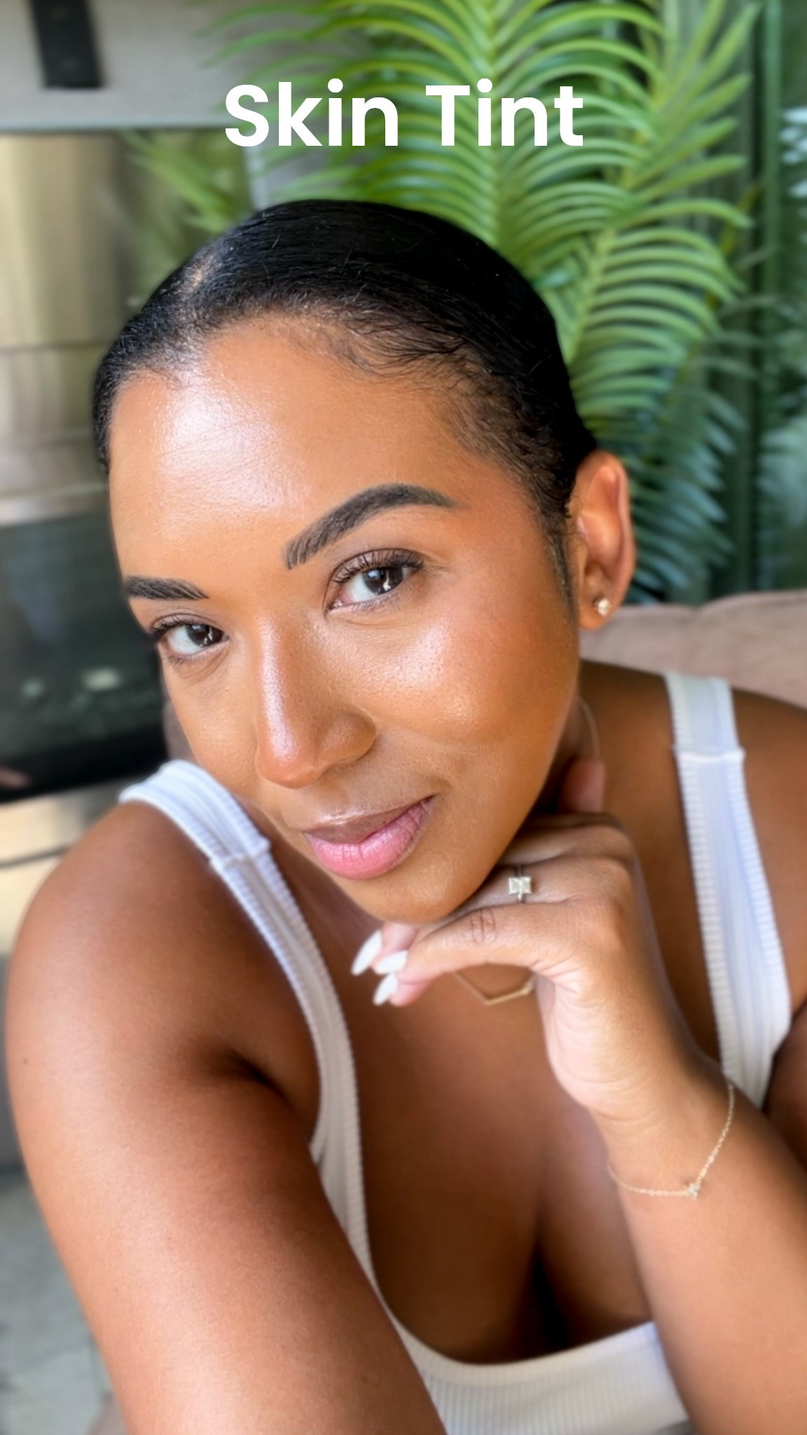 Skin Tint 
Gives a skin like finish while evening out my skin complexion. Perfect for those days when I don’t feel like wearing any make up, but I want the look of even skin and I don’t want to use my higher end products. 

Skin Tint Shade: 338
Concealer: Medium Beige
Blush: Turks and Caicos


#LTKOver40 #LTKBeauty #LTKFindsUnder50