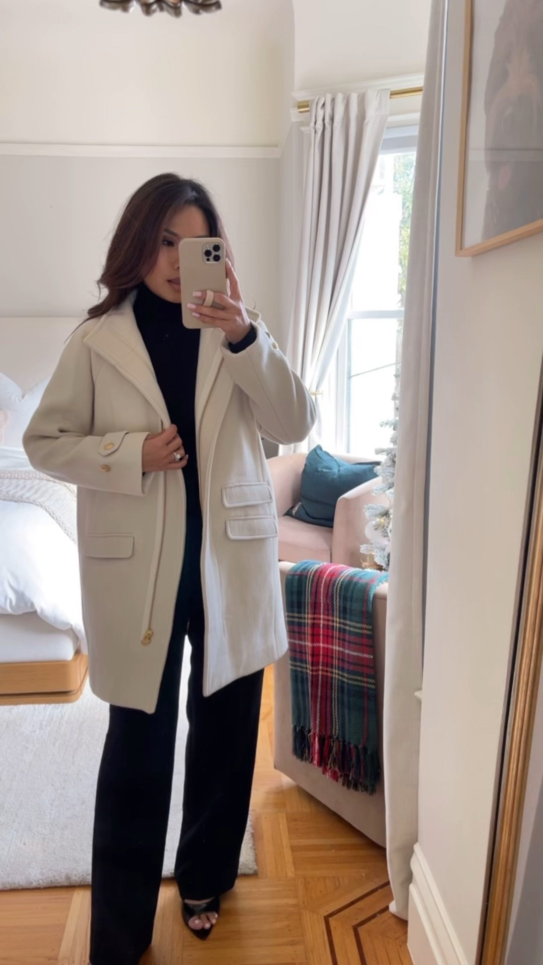 40% off this gorgeous cream coat! 

Sizing: 
Turtleneck - tts, xs
Coat - tts, 0 regular
Pants - sized up, 2 regular 

#LTKCyberWeek #LTKSaleAlert