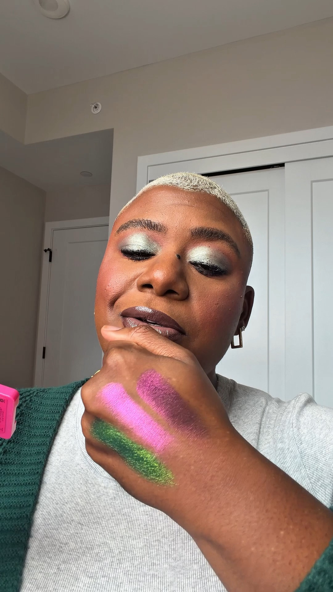 CHROME EYESHADOWS 😍😍

#LTKgrwm #LTKBeauty #LTKselfcare