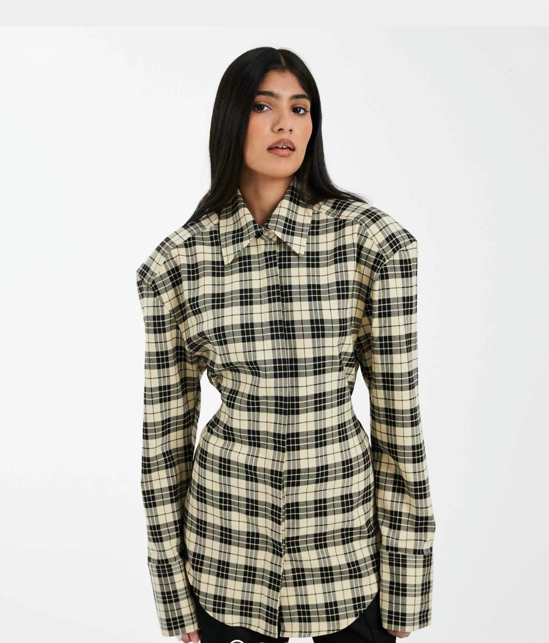 Bold shoulders, cinched waist! Make a statement!

#LTKFindsUnder100 #LTKWorkwear